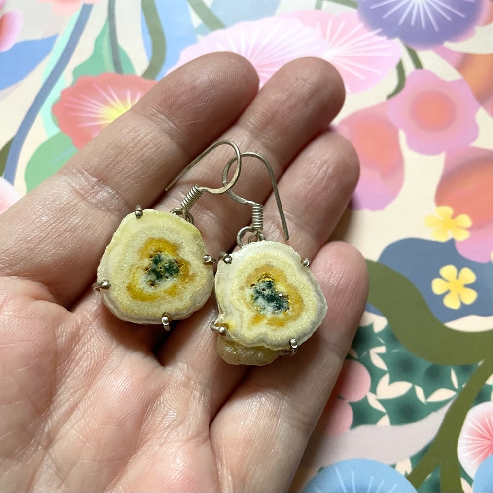 🚨🚨FINAL SALE!!!!🚨🚨 Vintage solar quartz chunk dangle earrings bohemian organic
